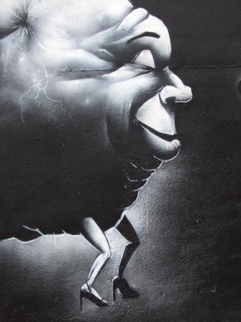 2-faced-detail 2-faced-detail